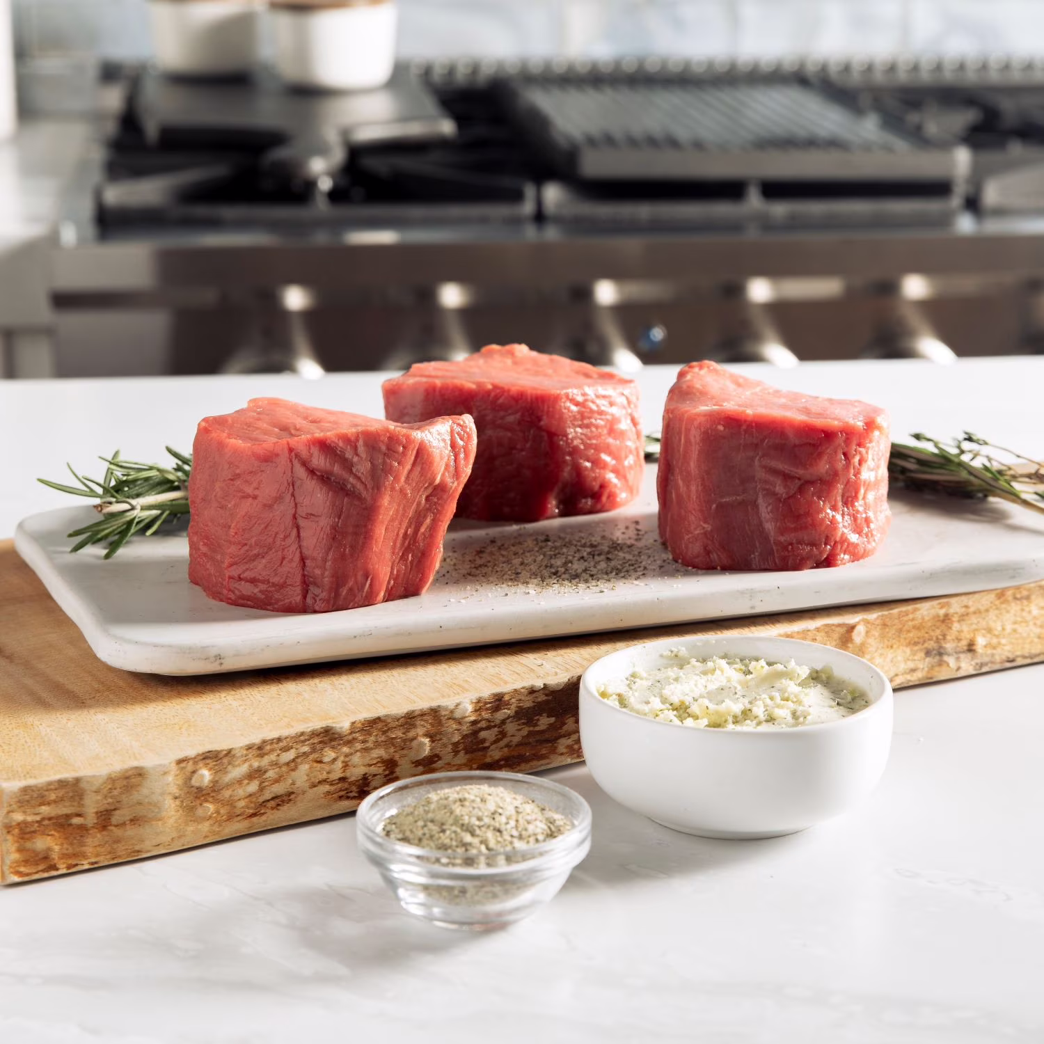Rastelli's Angus Beef Filet Mignon with Tuscan Herb Butter, 16 x 8 oz — product image 1